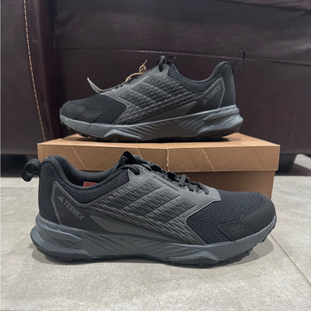 Size 10.5 - Adidas Tracefinder Trail Black Grey